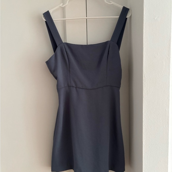 Aritzia Dresses & Skirts - Aritzia Wilfred “Aperature” Sleeveless Dress in Blue
